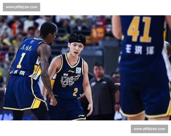 日职赛场焦点对决长崎航海主场迎战湘南力拼关键三分走向解析