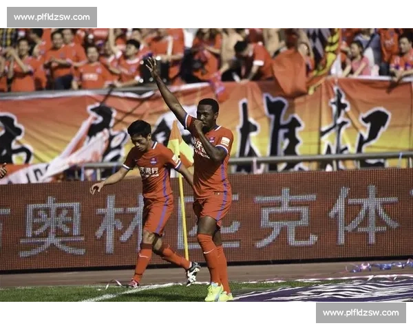 重庆力帆主场迎战上海绿地激战成焦点中超赛场悬念升级之夜对决